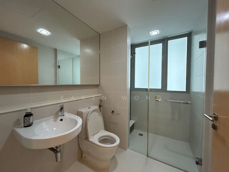 Kovan Residences, 7A Kovan Road, 4 Bedrooms, 1,797 sqft, Condominium For Rent, by Karen Wong, 19191250 - PropertyGuru.com.sg
