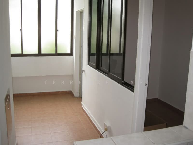 STEVENS MRT, ROBIN DR (Off Stevens Rd), Robin Drive, 3 Bedrooms, 1,800 sqft, Apartment For Rent, by Terrence Yap, 19191881 - Maid's Room and Bathroom, Laundry Area - PropertyGuru.com.sg