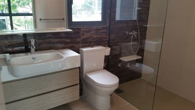 The Luxurie, 21 Compassvale Road, 3 Bedrooms, 1,001 sqft, Condominium For Rent, by Jesslyn Ker, 19192941 - bathroom - PropertyGuru.com.sg