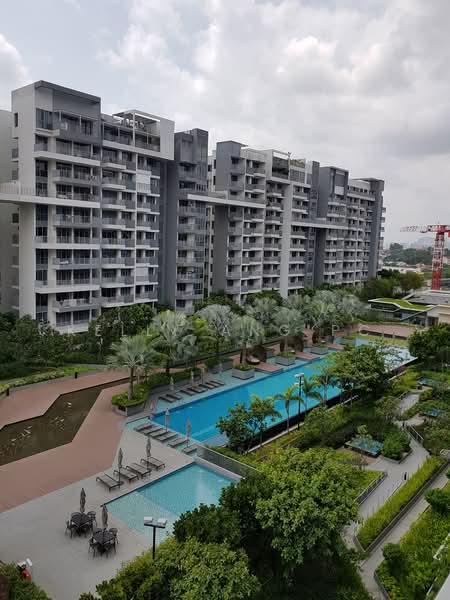 Bedok Residences, 24 Bedok North Drive, 2 Bedrooms, 900 sqft, Condominium For Rent, by Kelly Ang PC, 19196212 - PropertyGuru.com.sg