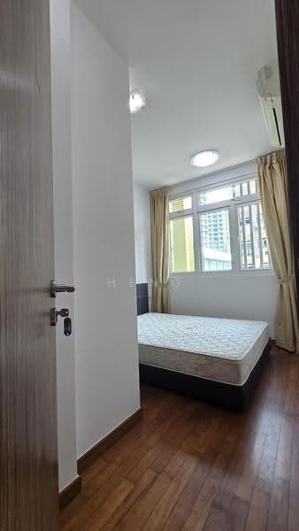 Parc Rosewood, Rosewood Drive, Admiralty / Woodlands, 2 Bedrooms, 591 sqft, Condominium For Rent, by Heng Heng, 19207362 - Master Bedroom - PropertyGuru.com.sg
