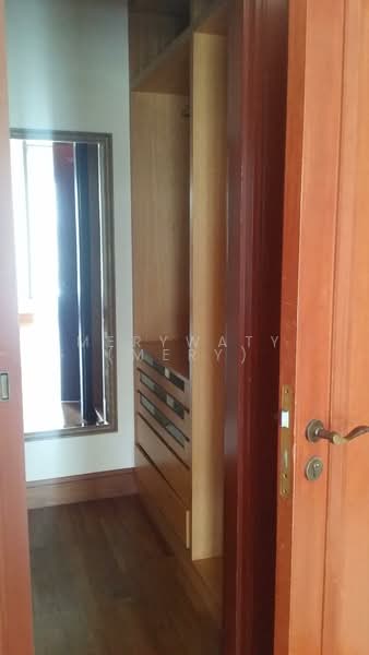Balmoral Residences, 12 Balmoral Crescent, 3 Bedrooms, 2,379 sqft, Condominium For Rent, by Merywaty (Mery), 19211469 - PropertyGuru.com.sg