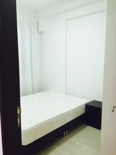 Suites@Braddell, 56 Braddell Road, 1 Bedroom, 441 sqft, Apartment For Rent, by Jenny Ng, 19211761 - bedroom with attached toilet - PropertyGuru.com.sg