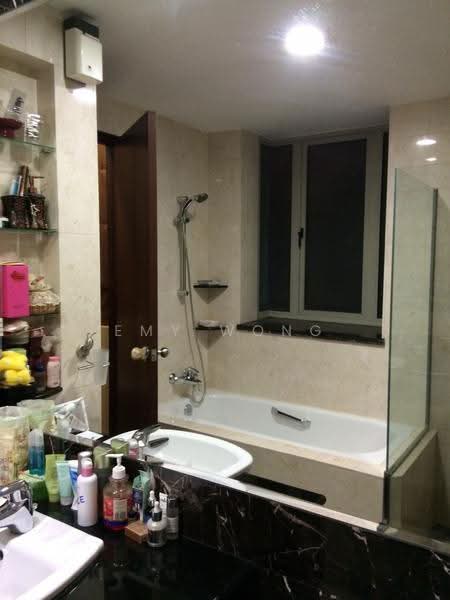 Rosewood, 1 Rosewood Drive, Admiralty / Woodlands, 3 Bedrooms, 1,173 sqft, Condominium For Sale, by Emy Wong, 19233599 - Master bathroom - PropertyGuru.com.sg
