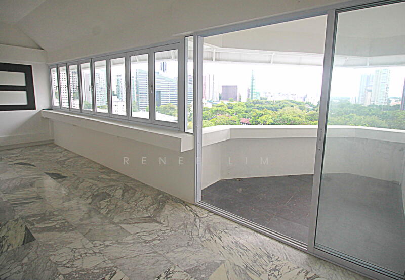 Nice balcony with unblocked view