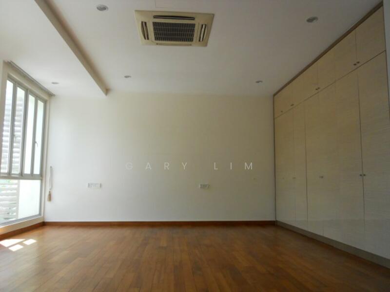Namly Cres, Namly Crescent, 4 Bedrooms, 4,300 sqft, Semi-Detached House For Rent, by Gary Lim, 19251995 - Master Bedroom - PropertyGuru.com.sg