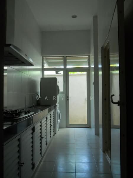 Namly Cres, Namly Crescent, 4 Bedrooms, 4,300 sqft, Semi-Detached House For Rent, by Gary Lim, 19251995 - Dry Kitchen - PropertyGuru.com.sg