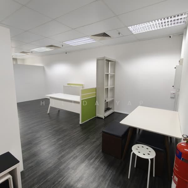 Burlington Square, 175 Bencoolen Street, 570 sqft, Office For Rent, by Hillda Yap ヒルダー, 19270451 - CommercialGuru.com.sg