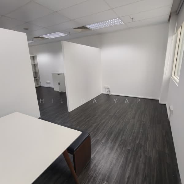 Burlington Square, 175 Bencoolen Street, 570 sqft, Office For Rent, by Hillda Yap ヒルダー, 19270451 - CommercialGuru.com.sg