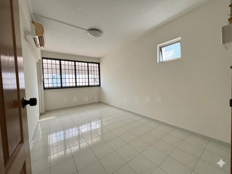 366 Yishun Ring Road, 366 Yishun Ring Road, Sembawang / Yishun, 3 Bedrooms, 1,193 sqft, HDB Flat For Rent, by Janet Fong, 19273260 - Common Rm 2 - PropertyGuru.com.sg