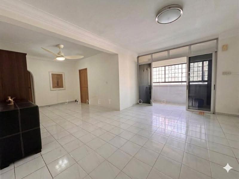 366 Yishun Ring Road, 366 Yishun Ring Road, Sembawang / Yishun, 3 Bedrooms, 1,193 sqft, HDB Flat For Rent, by Janet Fong, 19273260 - Living Room - PropertyGuru.com.sg