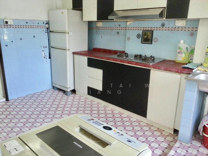 For Rent - 132 Jalan Bukit Merah