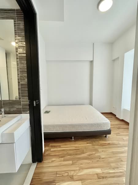 Robertson Edge, 18 Tong Watt Road, 1 Bedroom, 400 sqft, Apartment For Rent, by Esther Low, 19280335 - PropertyGuru.com.sg