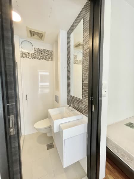 Robertson Edge, 18 Tong Watt Road, 1 Bedroom, 400 sqft, Apartment For Rent, by Esther Low, 19280335 - PropertyGuru.com.sg