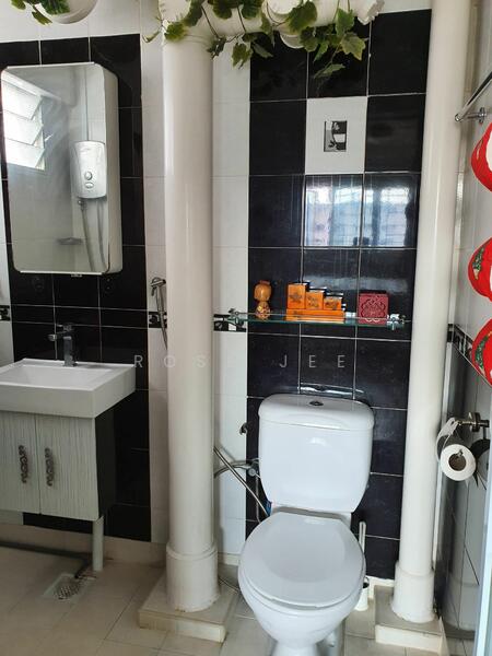 54 New Upper Changi Road, 54 New Upper Changi Road, Bedok / Upper East Coast, Room Rental, 200 sqft, HDB Flat For Rent, by Rose Jee, 19284920 - PropertyGuru.com.sg