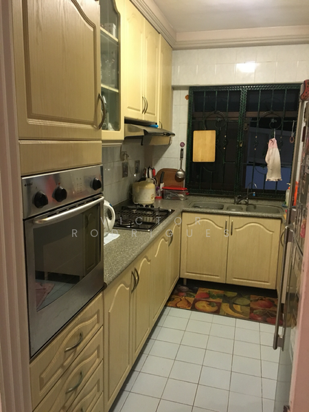 Complete kitchen