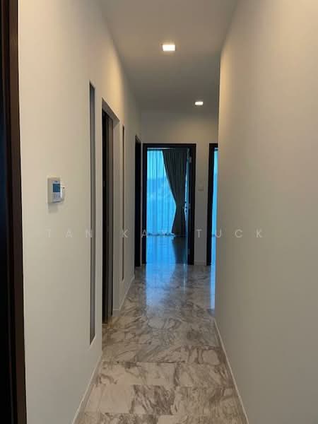 Riviera Residences, 11 Riviera Drive, 3 Bedrooms, 1,593 sqft, Condominium For Rent, by Tan Kay Tuck, 19293101 - PropertyGuru.com.sg