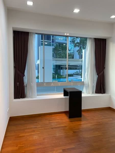 Riviera Residences, 11 Riviera Drive, 3 Bedrooms, 1,593 sqft, Condominium For Rent, by Tan Kay Tuck, 19293101 - master bedroom - PropertyGuru.com.sg