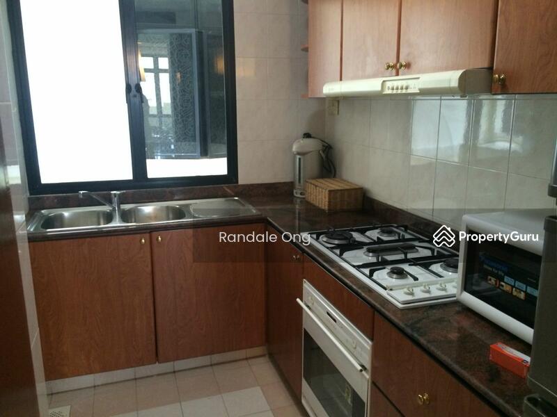 good size proper kitchen space