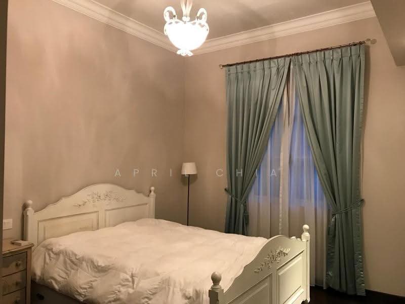 Gallop Gables, 70 Farrer Road, Tanglin / Holland / Bukit Timah, 2 Bedrooms, 1,195 sqft, Condominium For Rent, by April Chia, 19331245 - Master Bedroom - PropertyGuru.com.sg