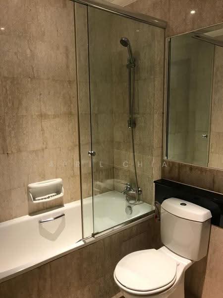 Gallop Gables, 70 Farrer Road, Tanglin / Holland / Bukit Timah, 2 Bedrooms, 1,195 sqft, Condominium For Rent, by April Chia, 19331245 - Master Bathroom - PropertyGuru.com.sg