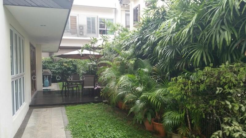 side garden with patio