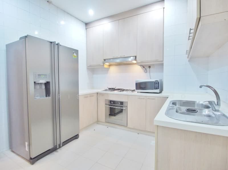 Leonie Condotel, 2 Leonie Hill Road, 2 Bedrooms, 861 sqft, Condominium For Rent, by Christopher Ngo, 19344627 - PropertyGuru.com.sg