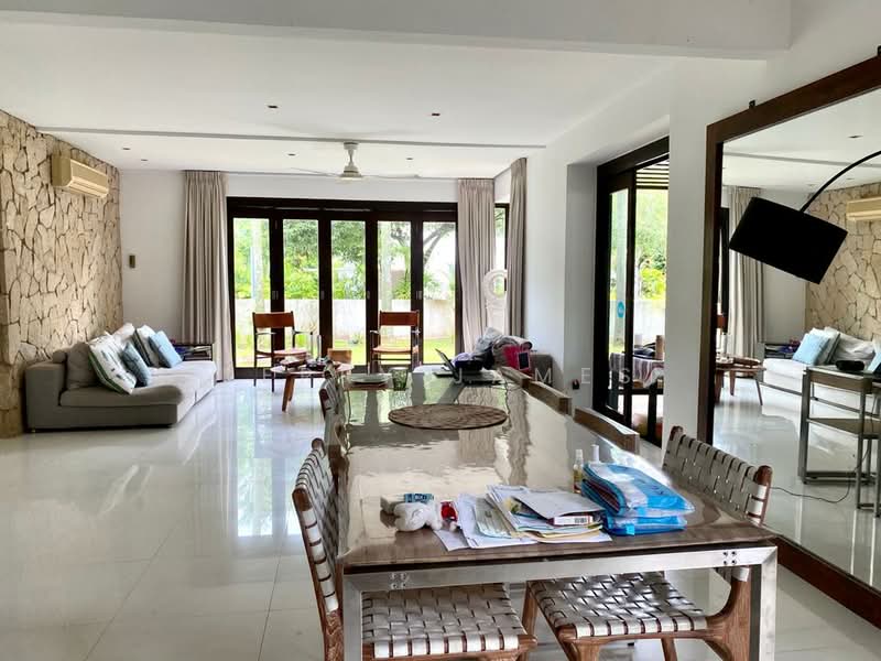 Sunset Square, Sunset Square, 7 Bedrooms, 4,000 sqft, Bungalow House For Rent, by Kerry James, 19345054 - PropertyGuru.com.sg