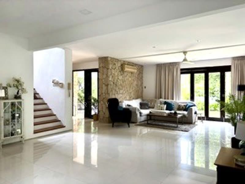 Sunset Square, Sunset Square, 7 Bedrooms, 4,000 sqft, Bungalow House For Rent, by Kerry James, 19345054 - PropertyGuru.com.sg