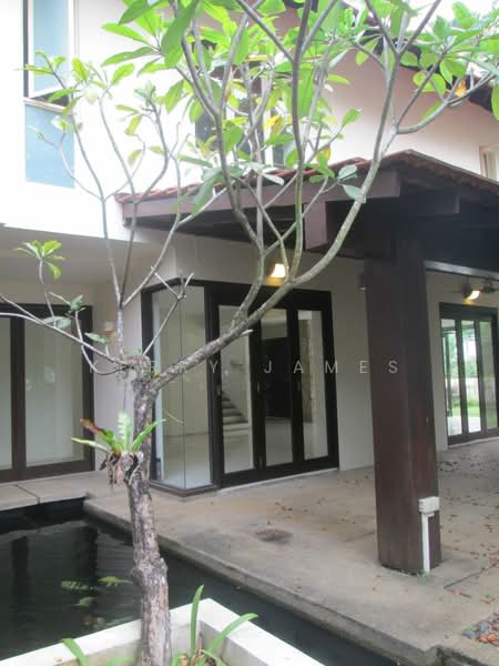 Sunset Square, Sunset Square, 7 Bedrooms, 4,000 sqft, Bungalow House For Rent, by Kerry James, 19345054 - PropertyGuru.com.sg