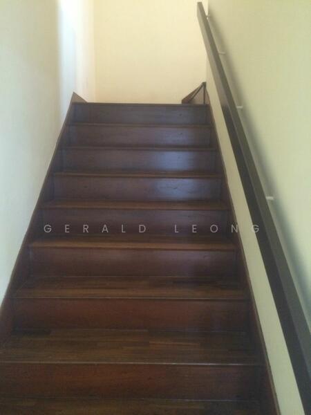 New parquet staircase