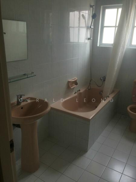 Ensuite master room bath