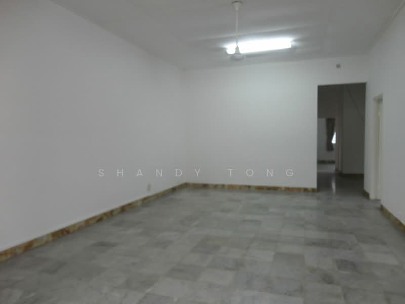 For Rent - Single Storey Semi D for family only!