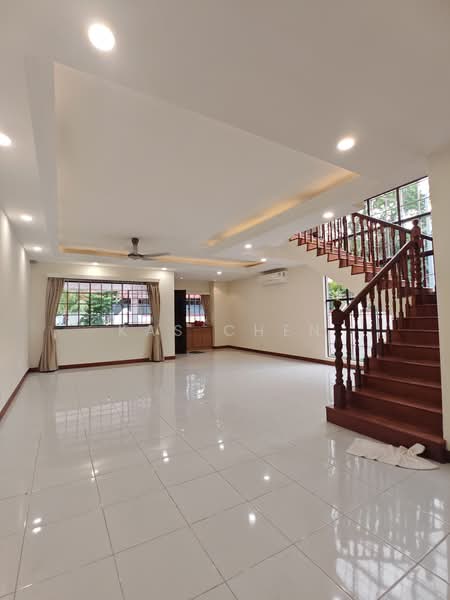 Mimosa Vale, Mimosa Vale, 4 Bedrooms, 2,370 sqft, Terraced House For Rent, by Kas Chen, 19387080 - PropertyGuru.com.sg