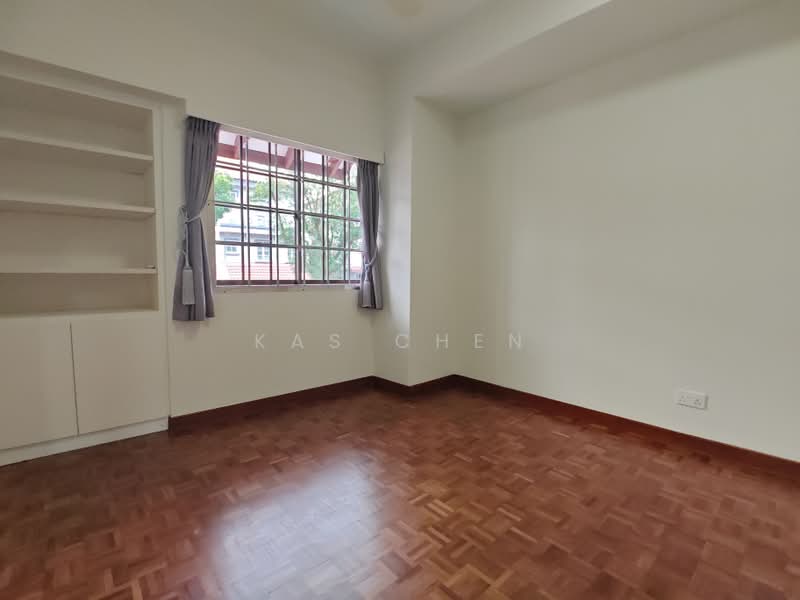 Mimosa Vale, Mimosa Vale, 4 Bedrooms, 2,370 sqft, Terraced House For Rent, by Kas Chen, 19387080 - PropertyGuru.com.sg