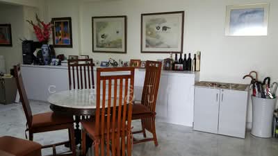 For Rent - 1 Queen's Road