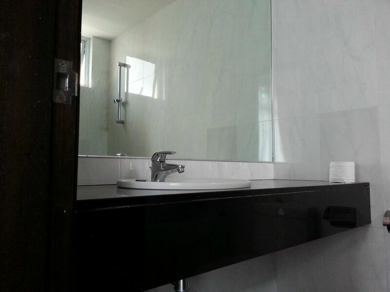 Proximo, 27 Robin Road, 3 Bedrooms, 1,119 sqft, Apartment For Rent, by Lily Lim, 19396044 - Bathroom - PropertyGuru.com.sg