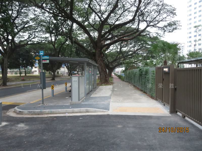 Skyline Residences, 610 Telok Blangah Road, 2 Bedrooms, 829 sqft, Condominium For Rent, by Robert  Lim Yung  Sing     林榮燊, 19397387 - Bus Stop - PropertyGuru.com.sg