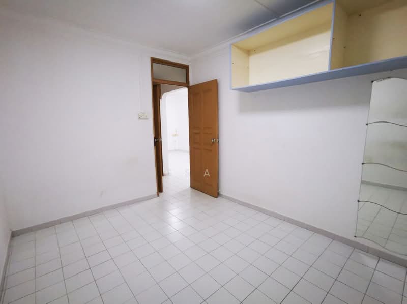 421 Bukit Batok West Avenue 2, 421 Bukit Batok West Avenue 2, 2 Bedrooms, 731 sqft, HDB Flat For Rent, by Vanessa Yong, 19407501 - PropertyGuru.com.sg