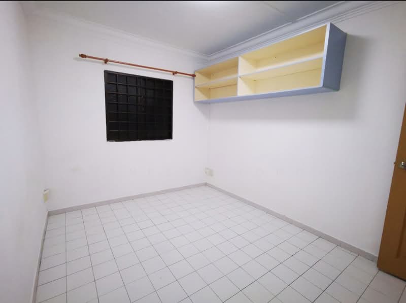 421 Bukit Batok West Avenue 2, 421 Bukit Batok West Avenue 2, 2 Bedrooms, 731 sqft, HDB Flat For Rent, by Vanessa Yong, 19407501 - PropertyGuru.com.sg