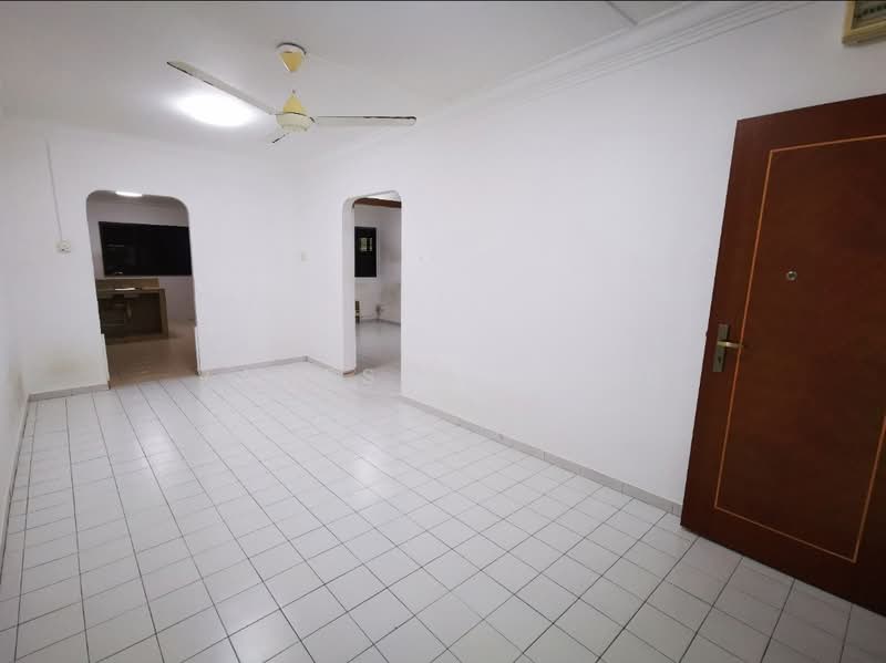 421 Bukit Batok West Avenue 2, 421 Bukit Batok West Avenue 2, 2 Bedrooms, 731 sqft, HDB Flat For Rent, by Vanessa Yong, 19407501 - PropertyGuru.com.sg