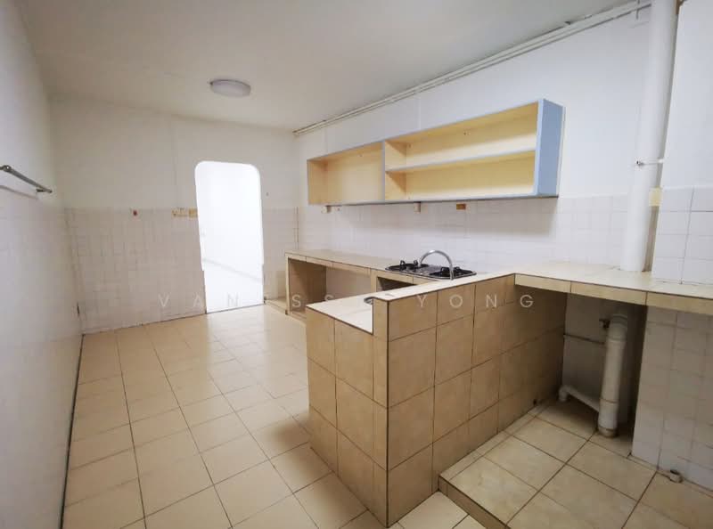 421 Bukit Batok West Avenue 2, 421 Bukit Batok West Avenue 2, 2 Bedrooms, 731 sqft, HDB Flat For Rent, by Vanessa Yong, 19407501 - PropertyGuru.com.sg