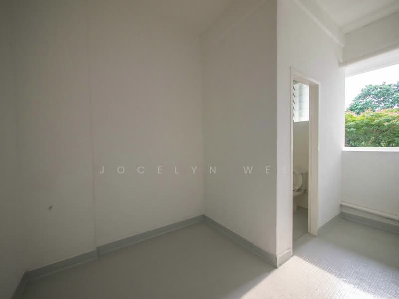 Kum Hing Court, 36 Tomlinson Road, 3 Bedrooms, 1,625 sqft, Apartment For Rent, by Jocelyn Wee, 19413427 - Store/Helper's Room and Bathroom 1 (common) - PropertyGuru.com.sg
