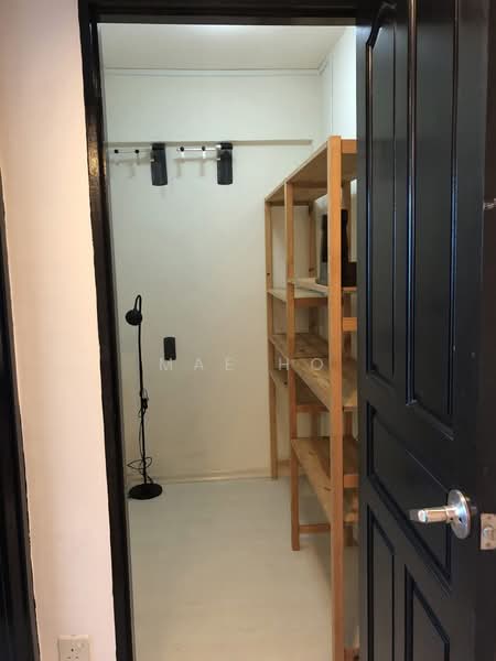 For Rent - 4 Delta Avenue