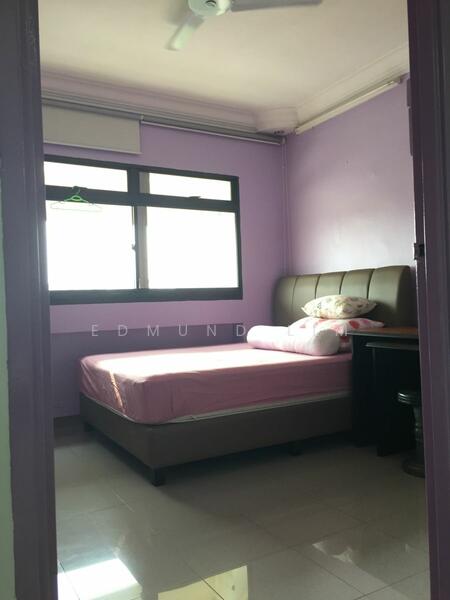2nd bedroom