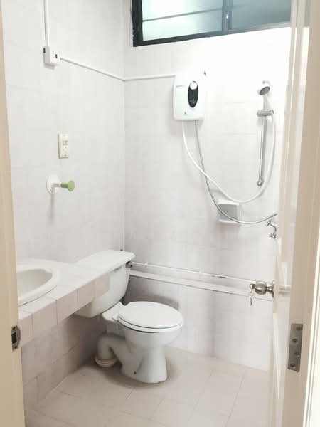 Teresa Ville, 1001 Lower Delta Road, 4 Bedrooms, 1,981 sqft, Condominium For Rent, by Juliana Ang, 19433767 - PropertyGuru.com.sg