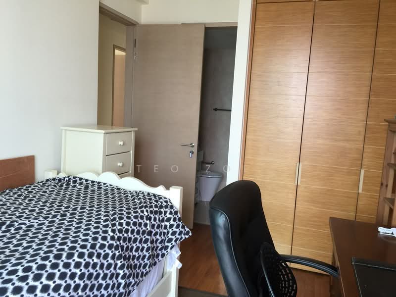 Rivergate, 99 Robertson Quay, 4 Bedrooms, 1,841 sqft, Apartment For Rent, by Teo Zoe, 19440517 - PropertyGuru.com.sg