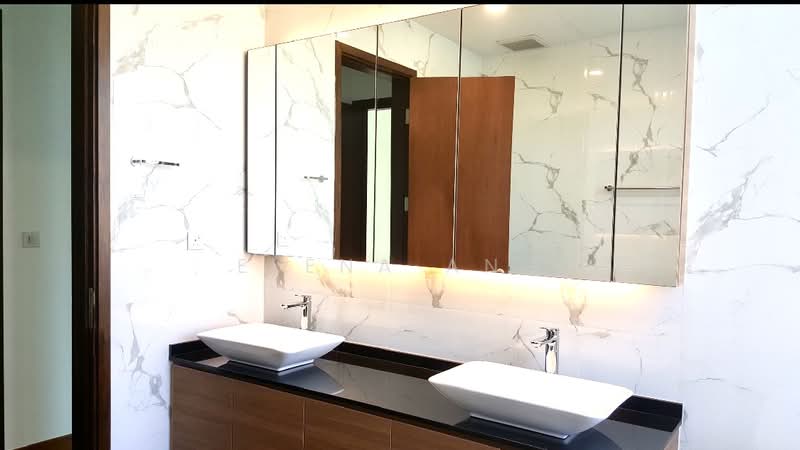 Maple Woods, 985 Bukit Timah Road, 4 Bedrooms, 2,917 sqft, Condominium For Rent, by Elena Ang, 19442398 - Master bathroom - PropertyGuru.com.sg