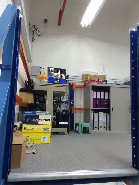 LW Technocentre, 31 Toh Guan Road East, 1,173 sqft, Factory / Workshop (B2) For Sale, by Janssen Ho, 19442452 - CommercialGuru.com.sg