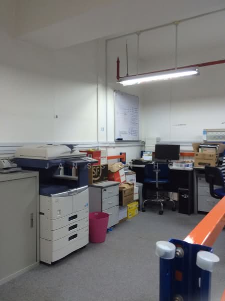 LW Technocentre, 31 Toh Guan Road East, 1,173 sqft, Factory / Workshop (B2) For Sale, by Janssen Ho, 19442452 - CommercialGuru.com.sg